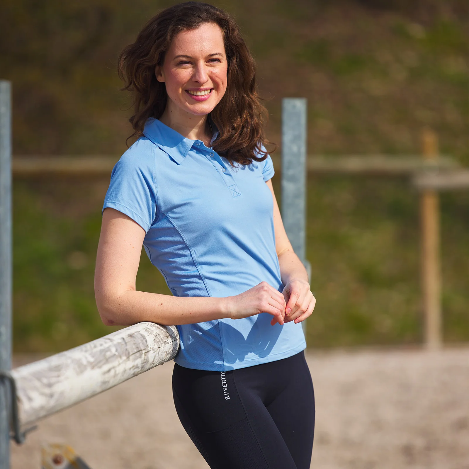 B Vertigo Ladies’ Adelaide Training Shirt - Image 4