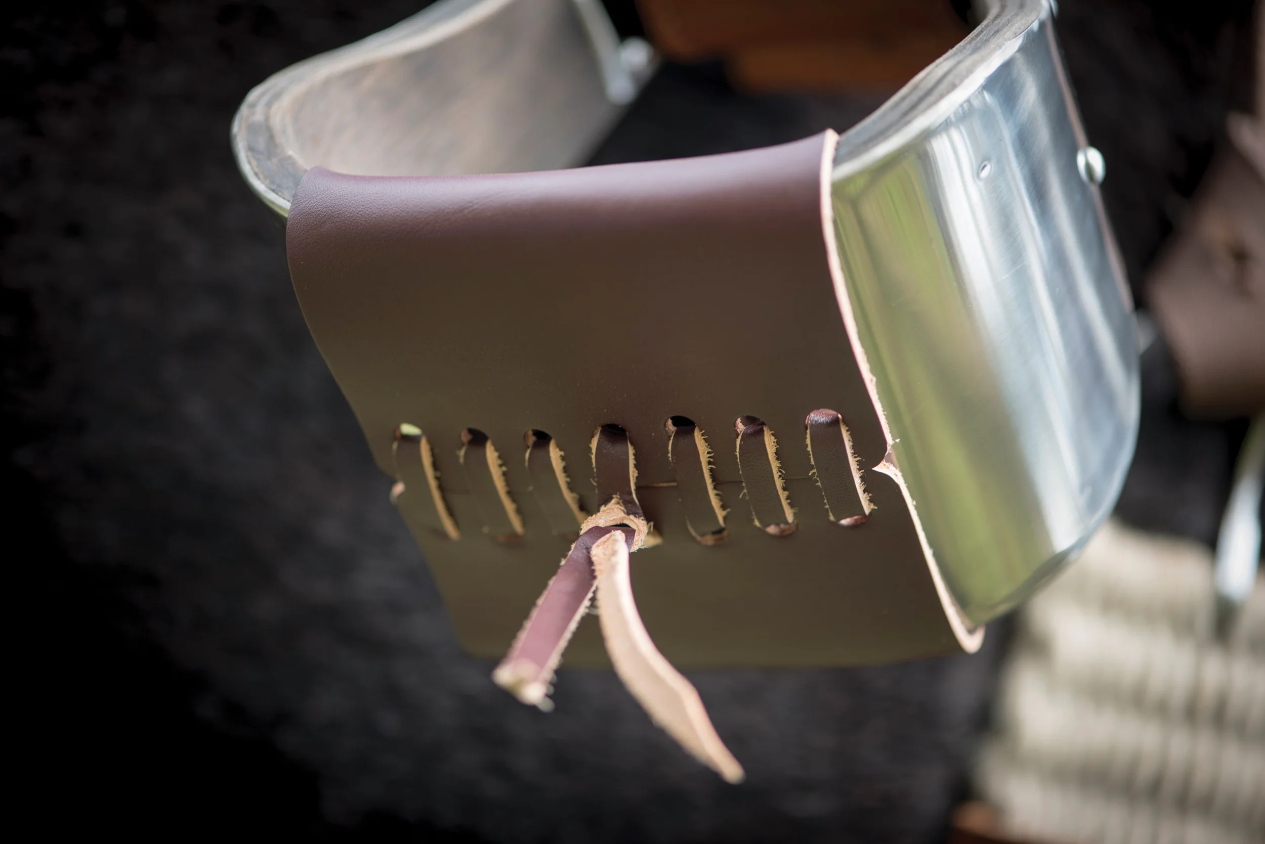 Metalab Open Range 5 1/4" Stainless Steel Covered Wooden Stirrups - Image 5