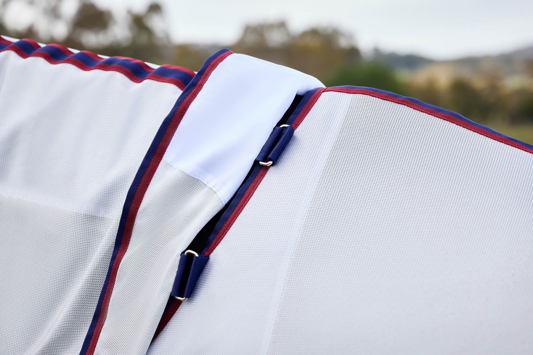 WeatherBeeta® ComFiTec™ Airflow Fly Sheet Detach-A-Neck - Image 3